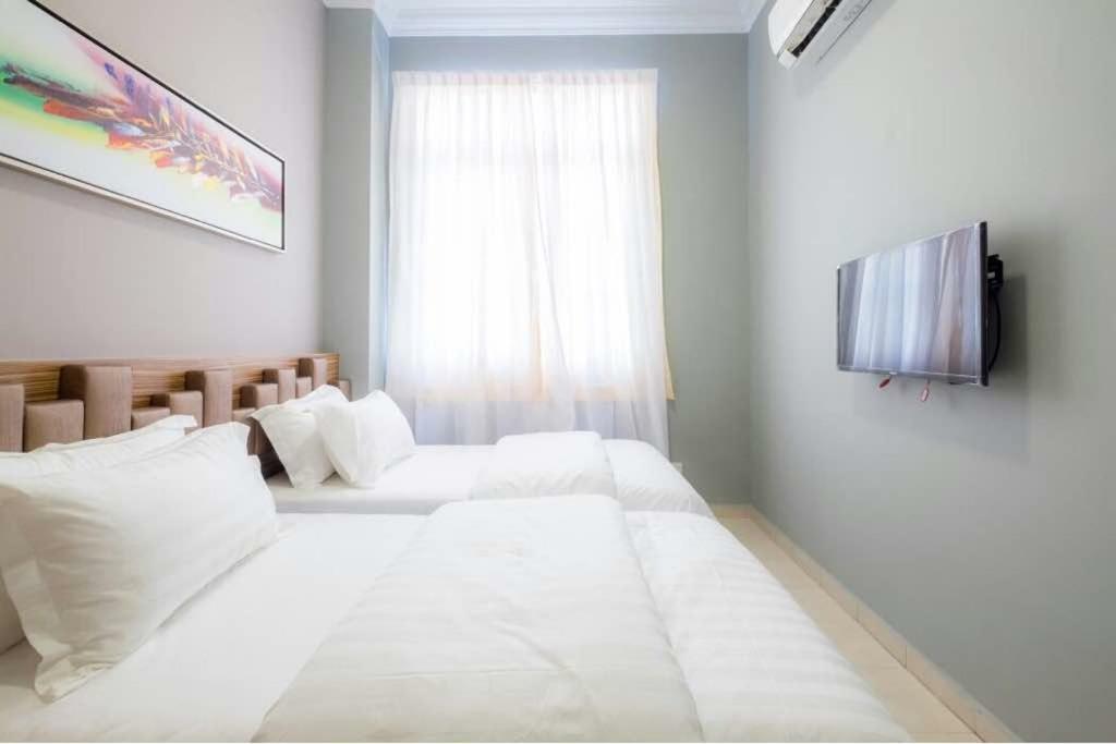 Вілла 6, Persiaran Tanjung Bunga 3 Бату-Феррінгі Екстер'єр фото