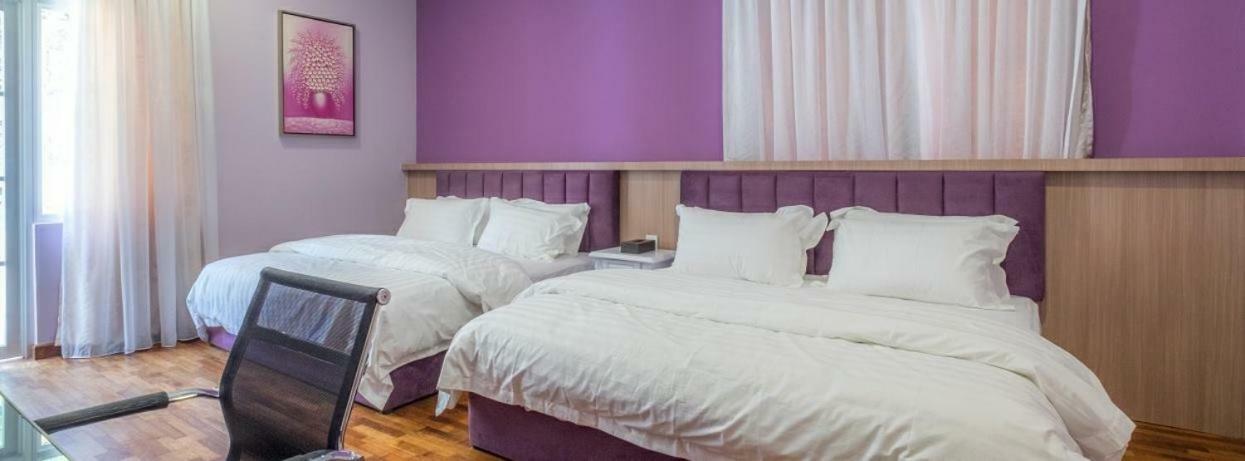 Вілла 6, Persiaran Tanjung Bunga 3 Бату-Феррінгі Екстер'єр фото